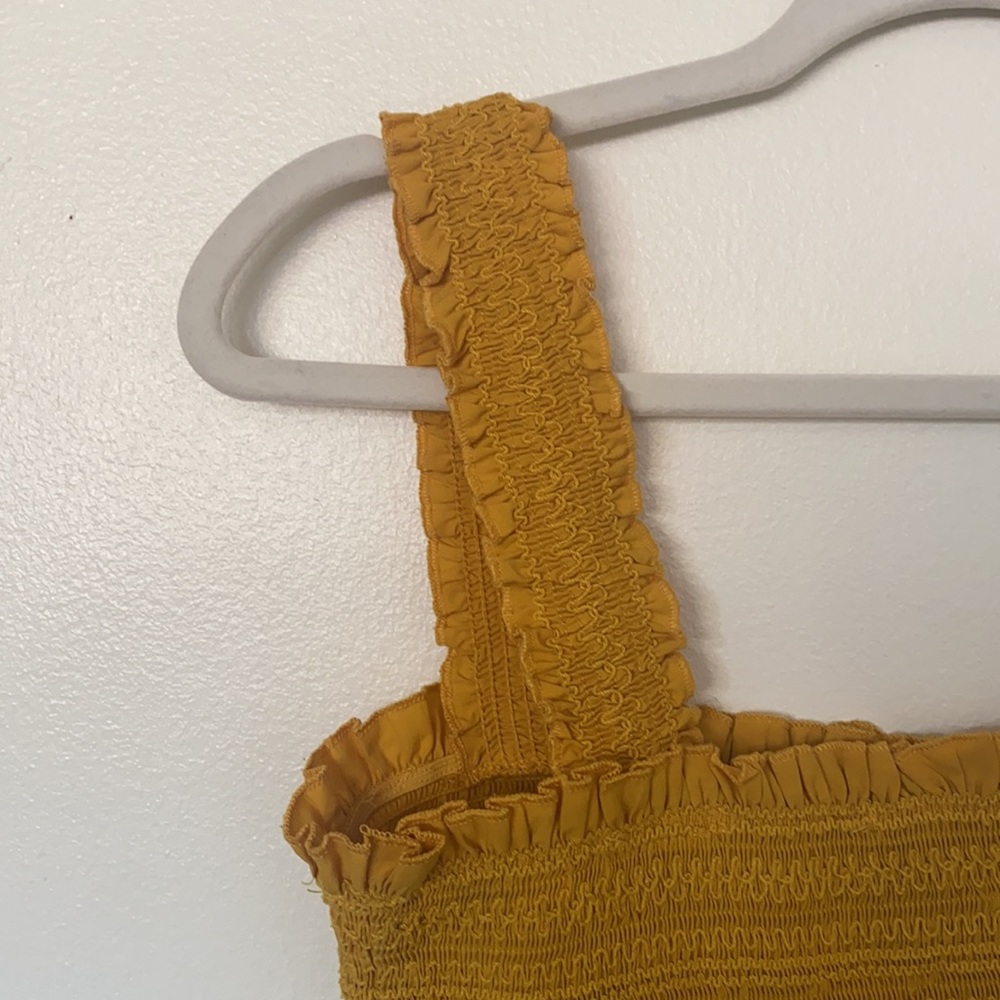 Crop Top - Picture 2 of 3